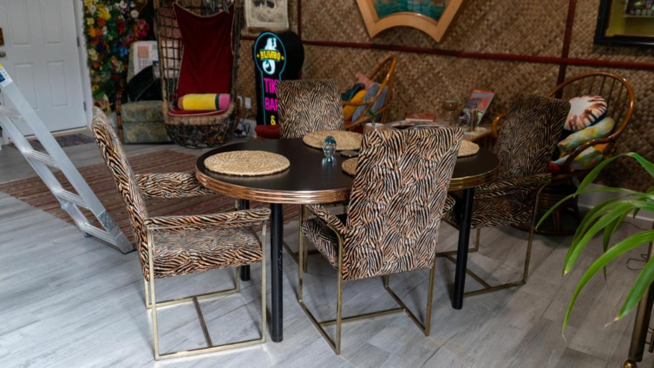 Вилла Tropical Tiki Hut Луисвилл Экстерьер фото